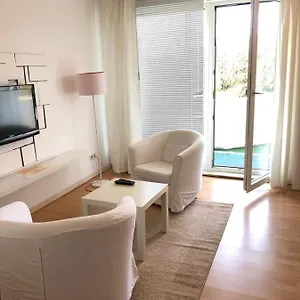B51 Business Apartment